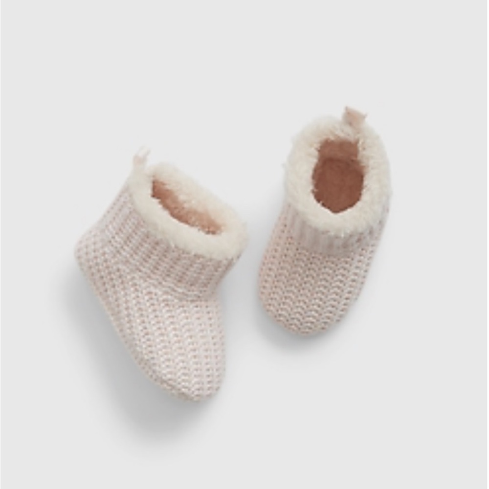 Gap - Baby Sherpa-Lined Sweater Booties (3-6 M) Barely Pink